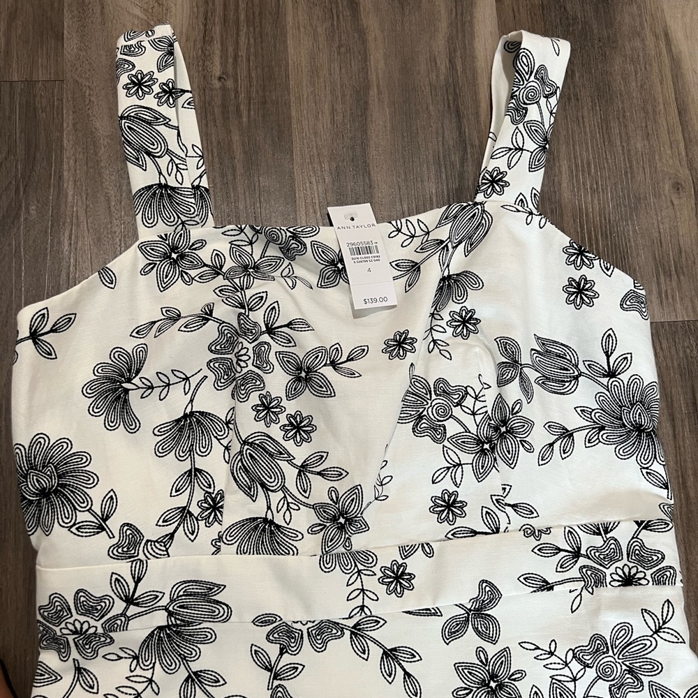 ANN TAYLOR - Picture 2 of 3